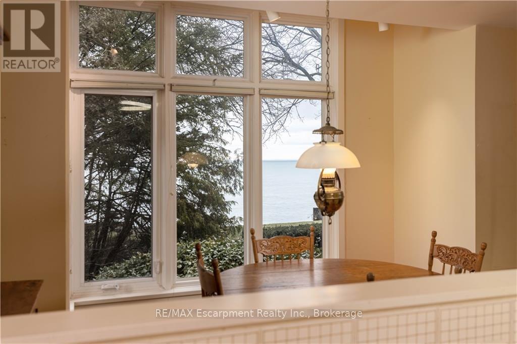 21 Second Street, Oakville, Ontario  L6J 3T1 - Photo 13 - W9347095
