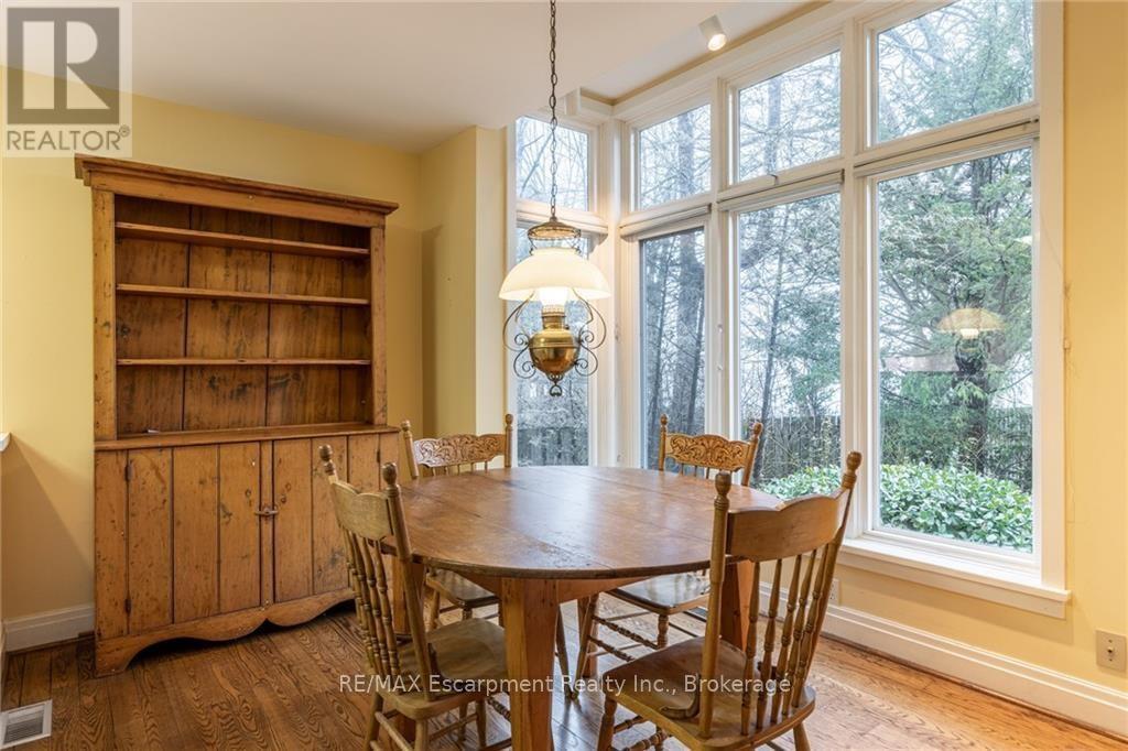 21 Second Street, Oakville, Ontario  L6J 3T1 - Photo 14 - W9347095