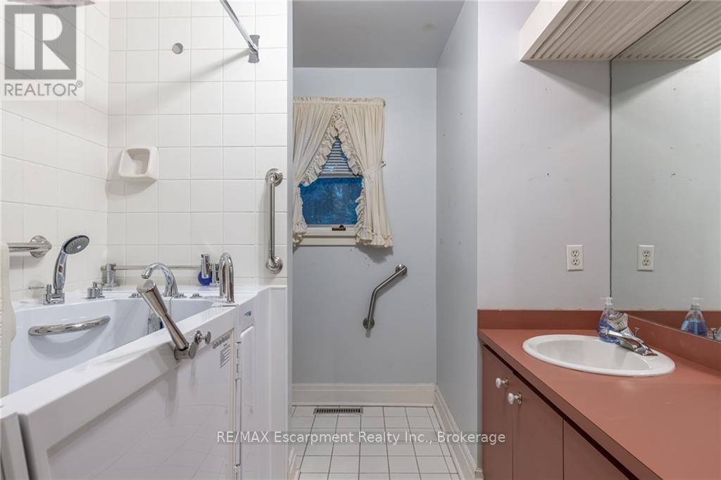 21 Second Street, Oakville, Ontario  L6J 3T1 - Photo 19 - W9347095