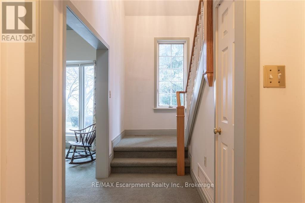 21 Second Street, Oakville, Ontario  L6J 3T1 - Photo 9 - W9347095