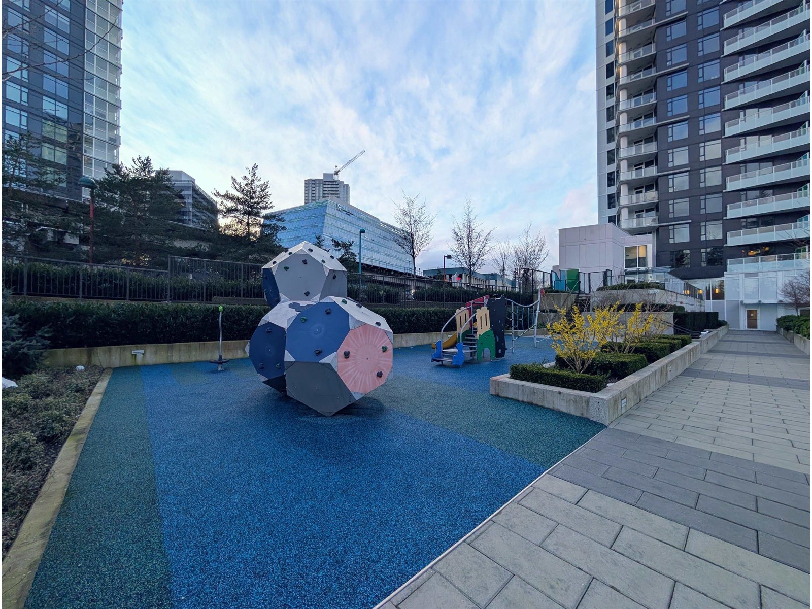 2804 9887 Whalley Boulevard, Surrey, British Columbia  V3T 0P4 - Photo 32 - R2964422