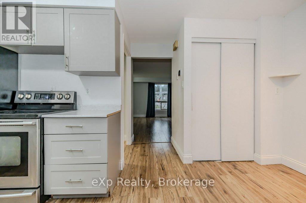 2 - 165 Green Valley Drive, Kitchener, Ontario  N2P 1K3 - Photo 13 - X11983352