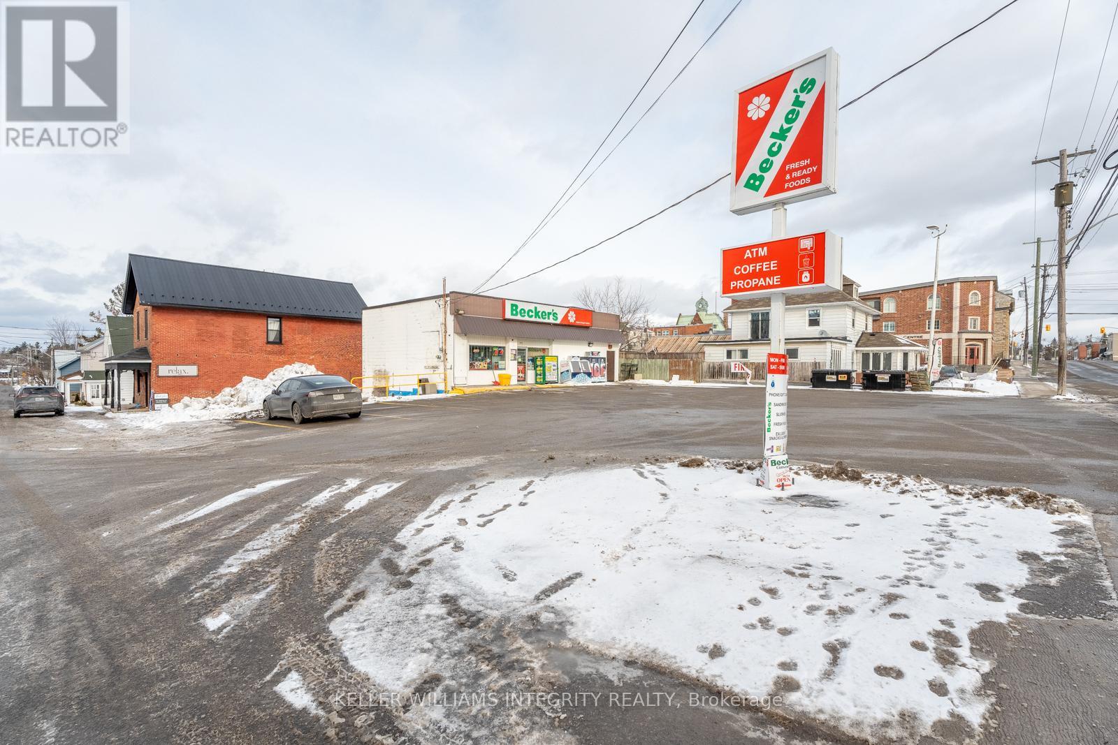 86 Bridge Street, Mississippi Mills, Ontario  K0A 1A0 - Photo 3 - X11983355