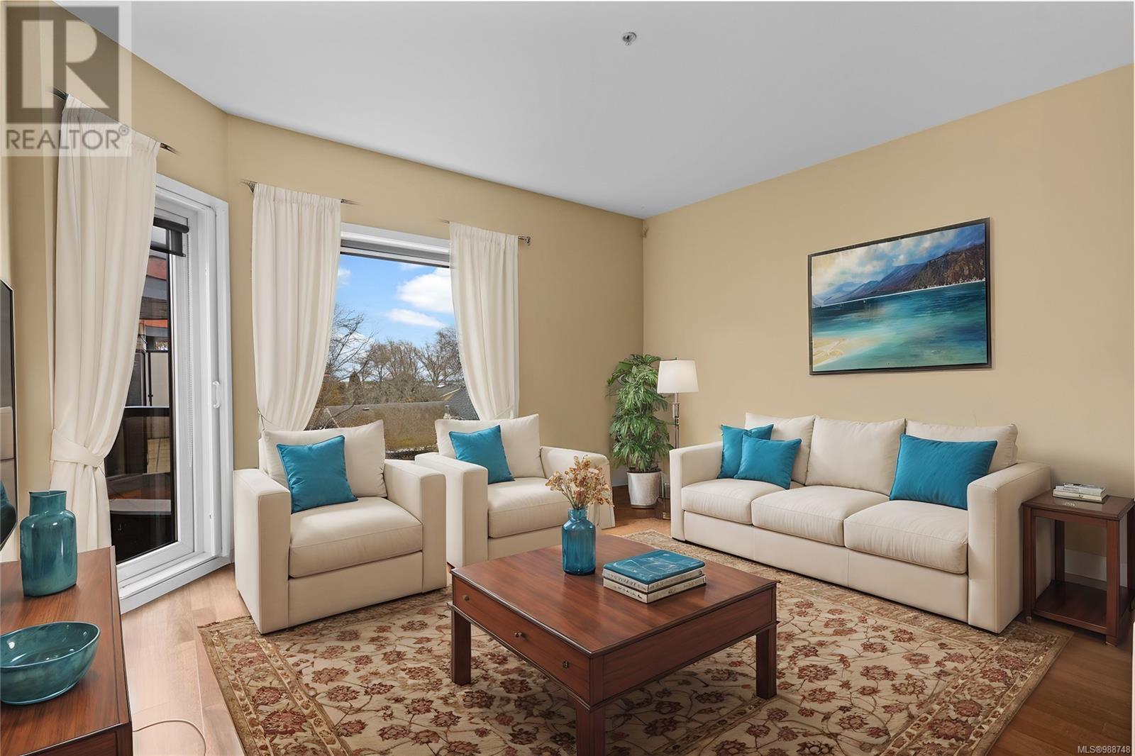Property at 202 2589 Penrhyn St image 3