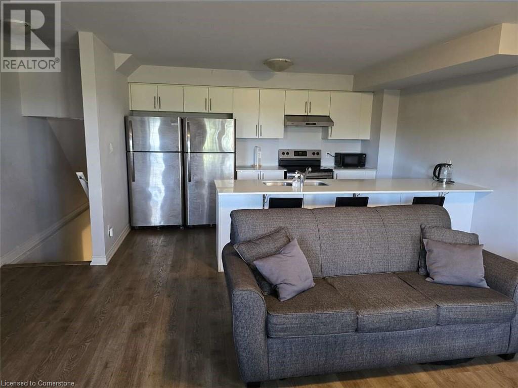 Property at 252 PENETANGUISHENE Road Unit# 10 image 3