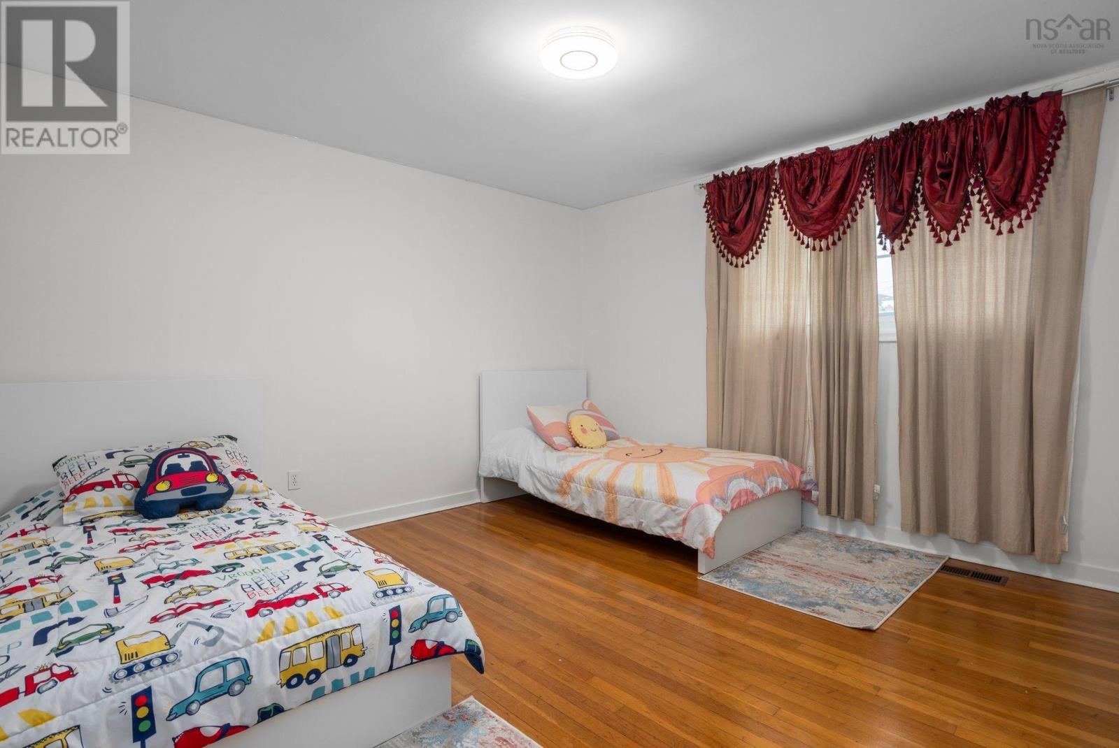 107 Evans Avenue, Halifax, Nova Scotia  B3M 1C8 - Photo 11 - 202503278