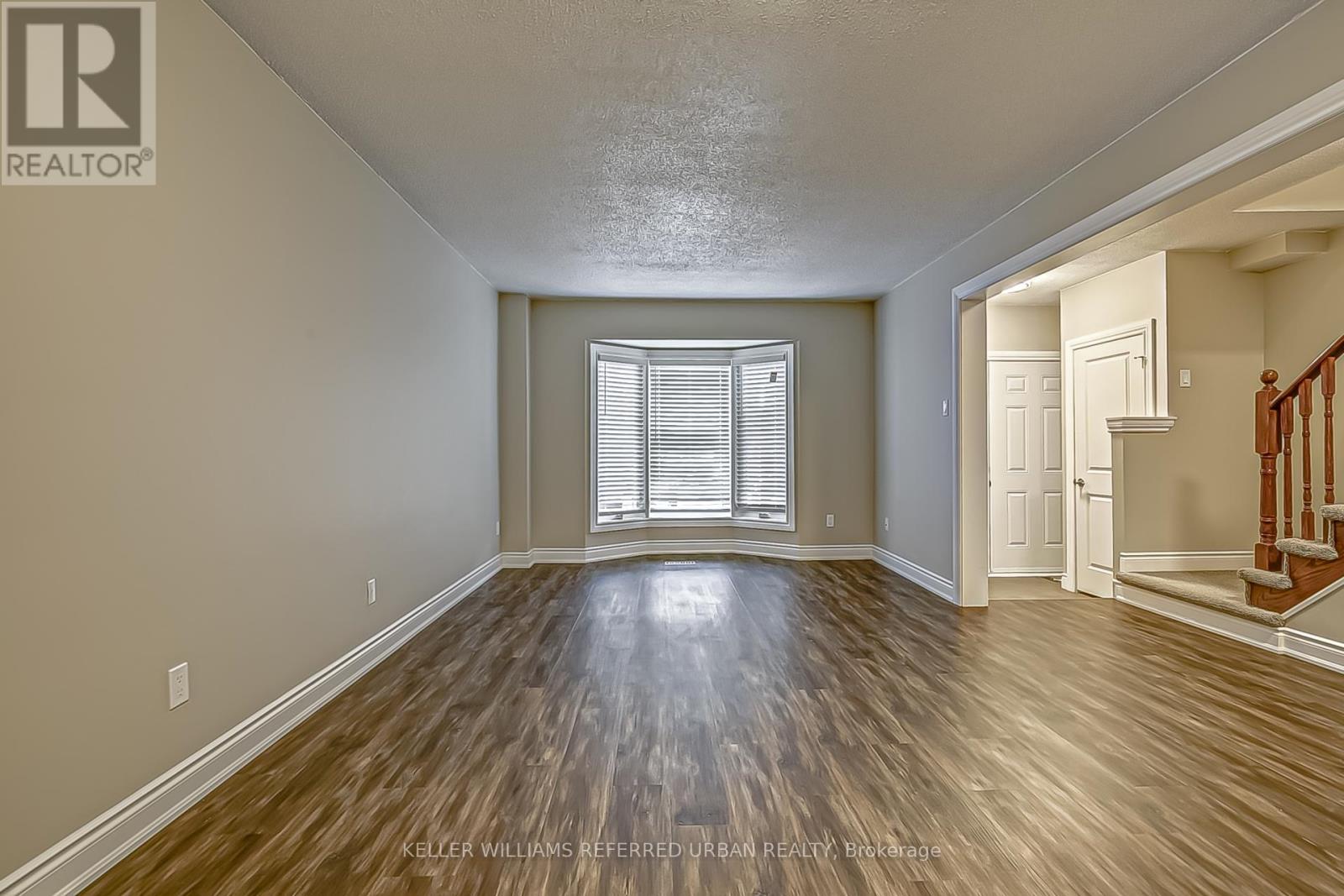 Main - 42 Forest Point Drive, Toronto, Ontario  M6M 5E9 - Photo 10 - W11983467