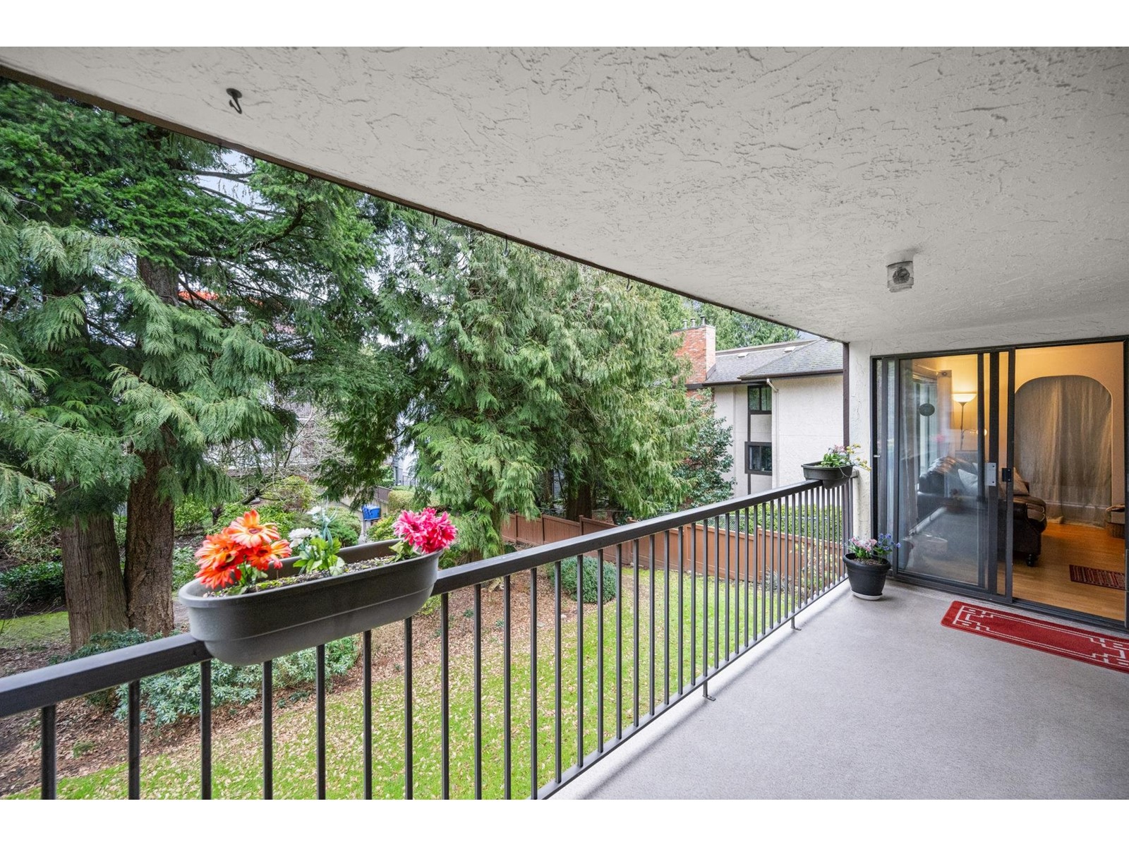 212 1520 Vidal Street, White Rock, British Columbia  V4B 3T7 - Photo 32 - R2968875