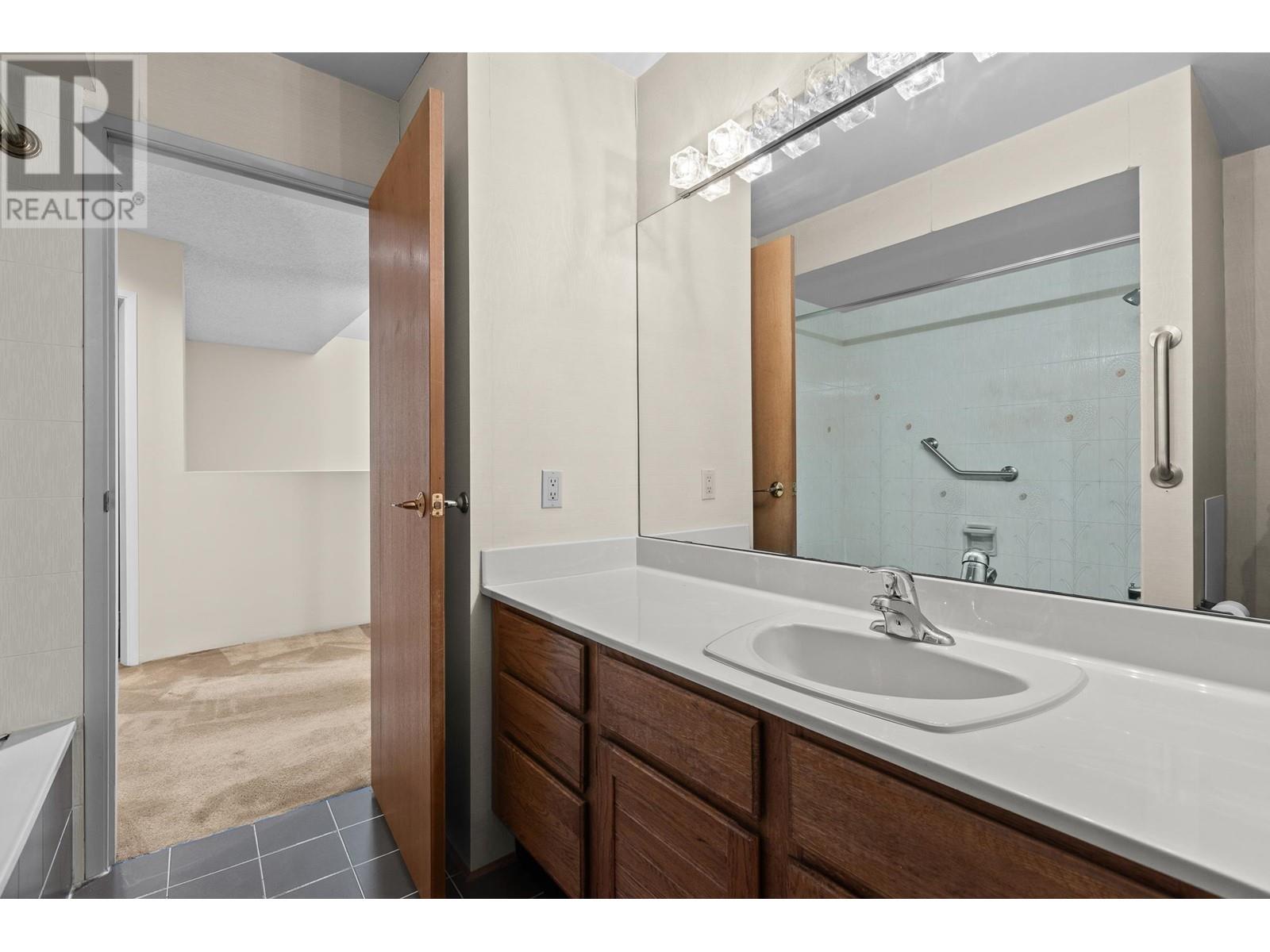 9 4900 Cartier Street, Vancouver, British Columbia  V6M 4H2 - Photo 23 - R2968876