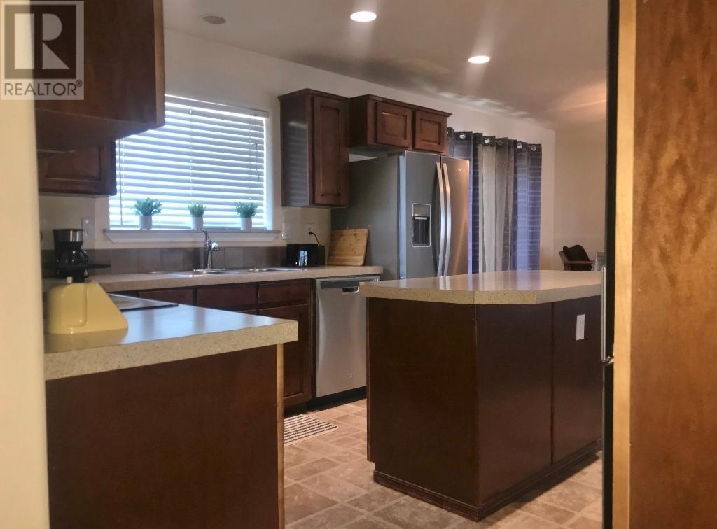 7357 10th Street, Grand Forks, British Columbia  V0H 1H0 - Photo 6 - 10335986