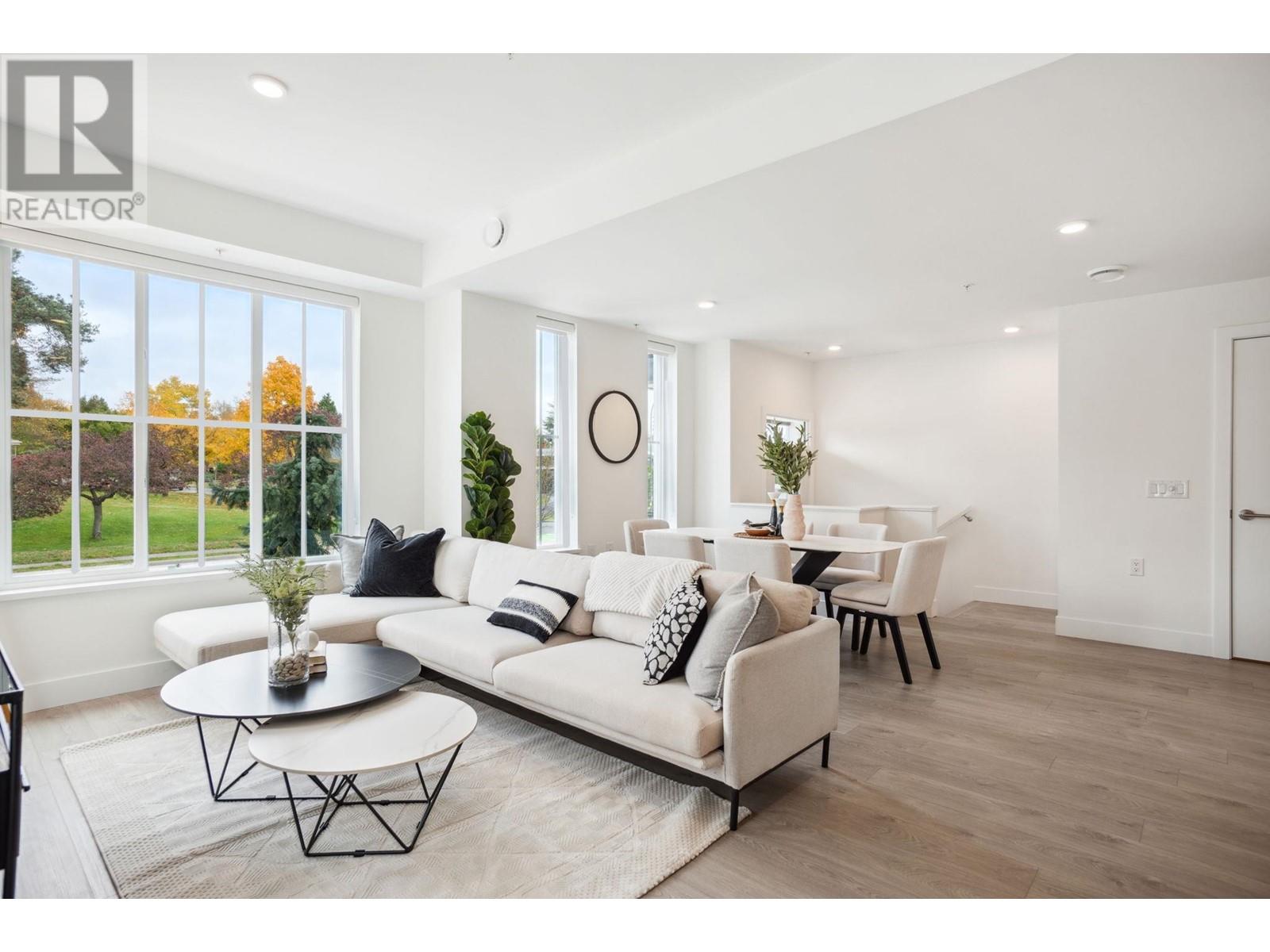 908 W 49th Avenue, Vancouver, British Columbia  V6P 0K6 - Photo 3 - R2969450
