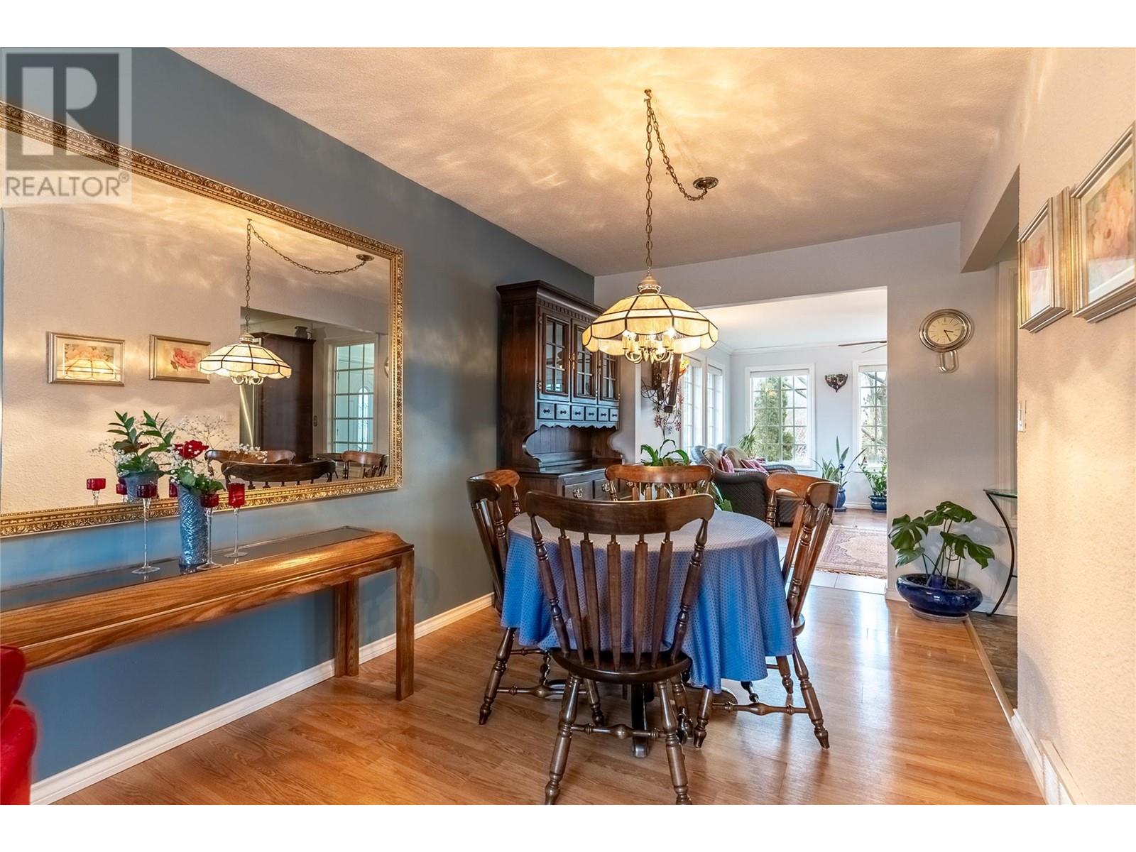 Property at 283 Chetwynd Drive image 4