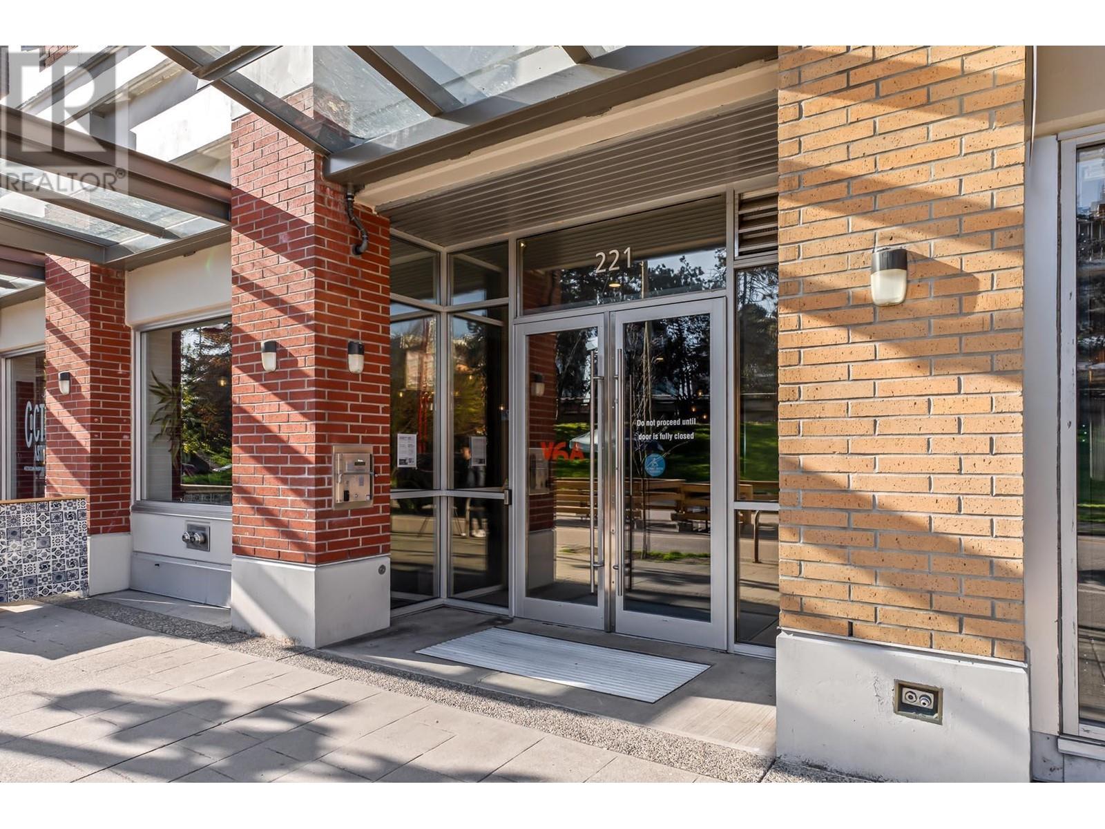 306 221 Union Street, Vancouver, British Columbia  V6A 0B4 - Photo 4 - R2968384
