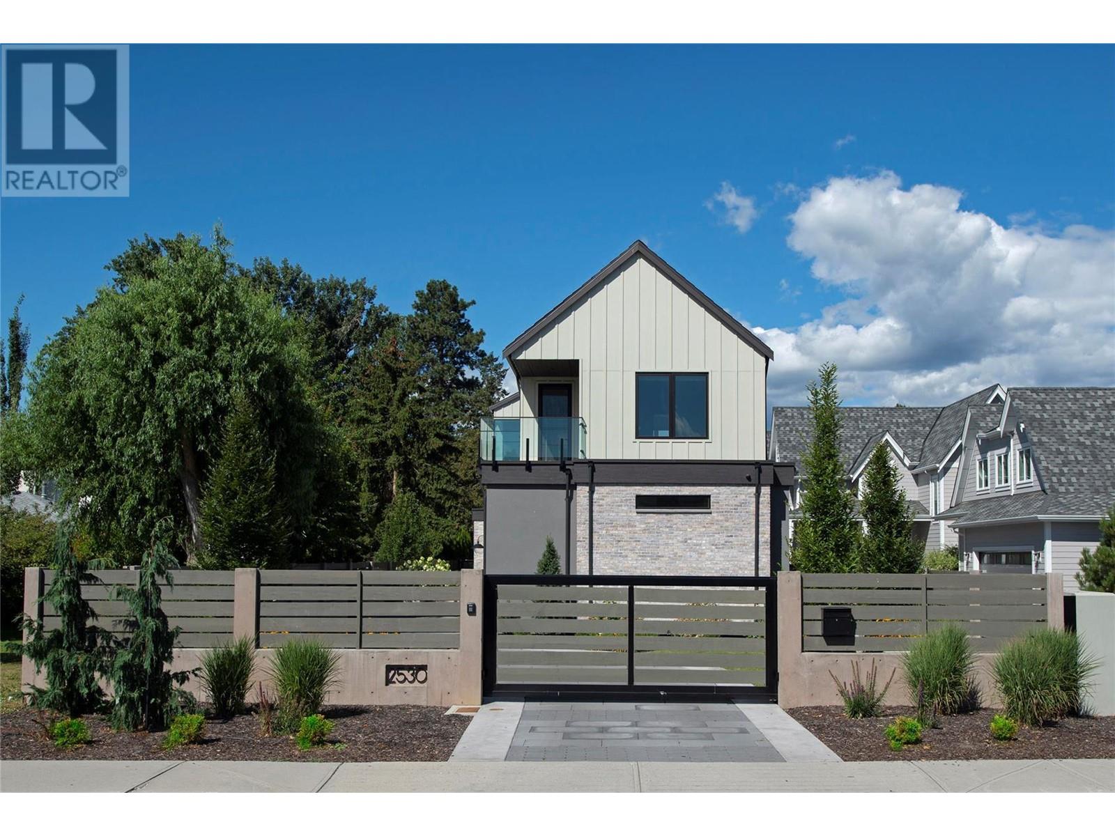 2530 Abbott Street, Kelowna, British Columbia  V1Y 1G2 - Photo 9 - 10336238