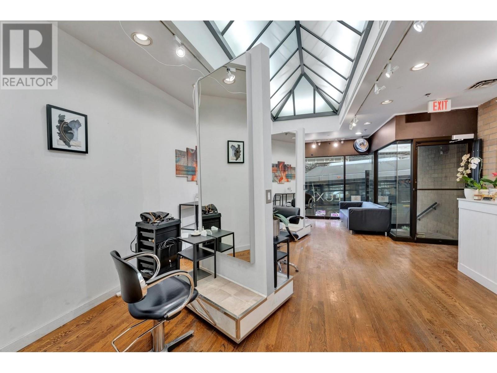 2439 Granville Street, Vancouver, British Columbia  V6H 3G5 - Photo 9 - C8066770