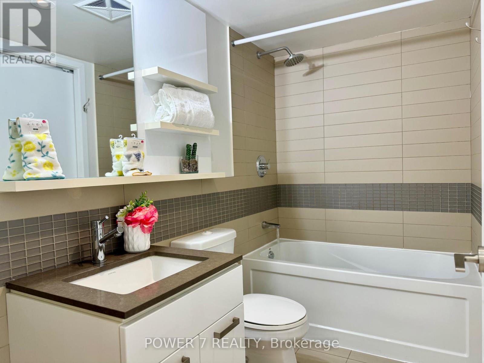 503 - 295 Adelaide Street W, Toronto, Ontario  M5V 0L4 - Photo 15 - C11983582
