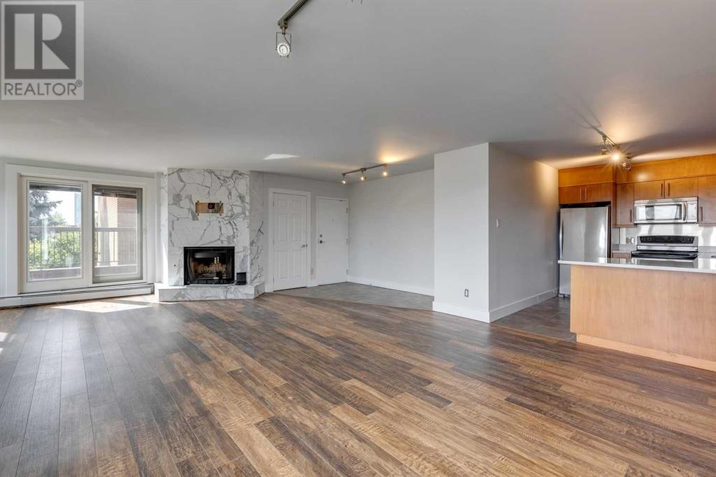 Property at 303, 350 4 Avenue NE image 3