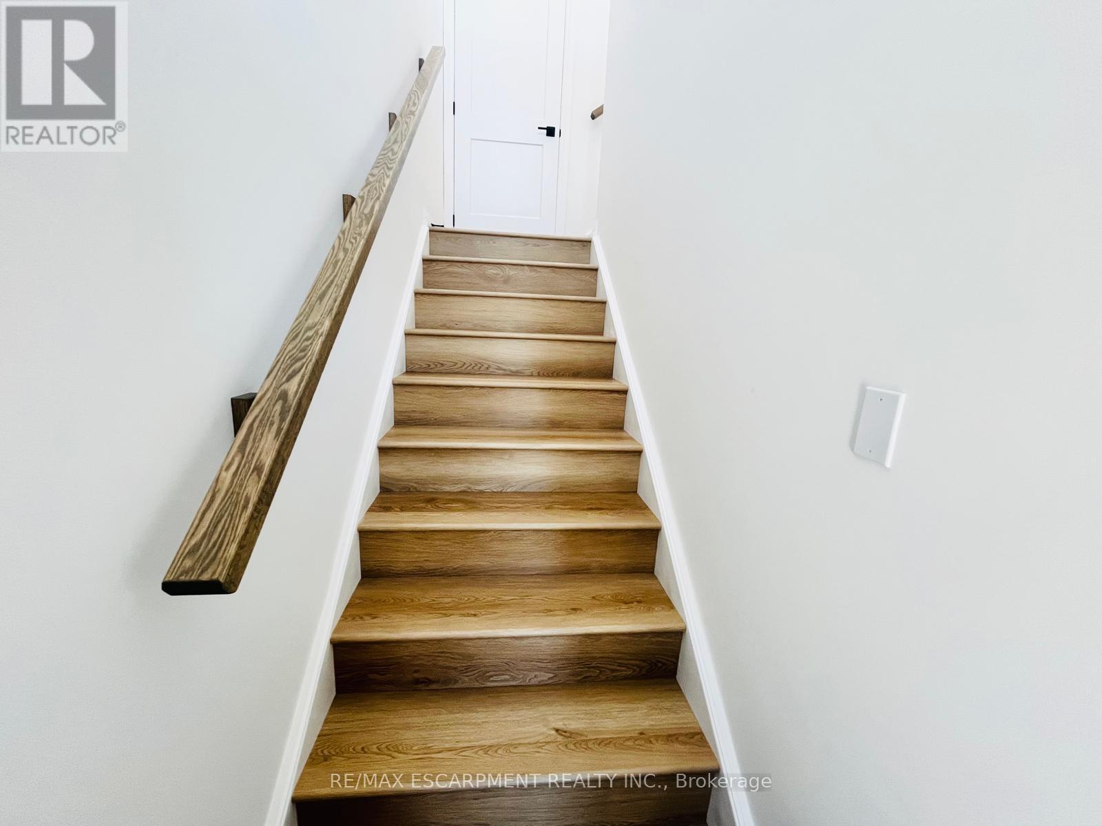 Property at 90 - 55 TOM BROWN DRIVE image 3