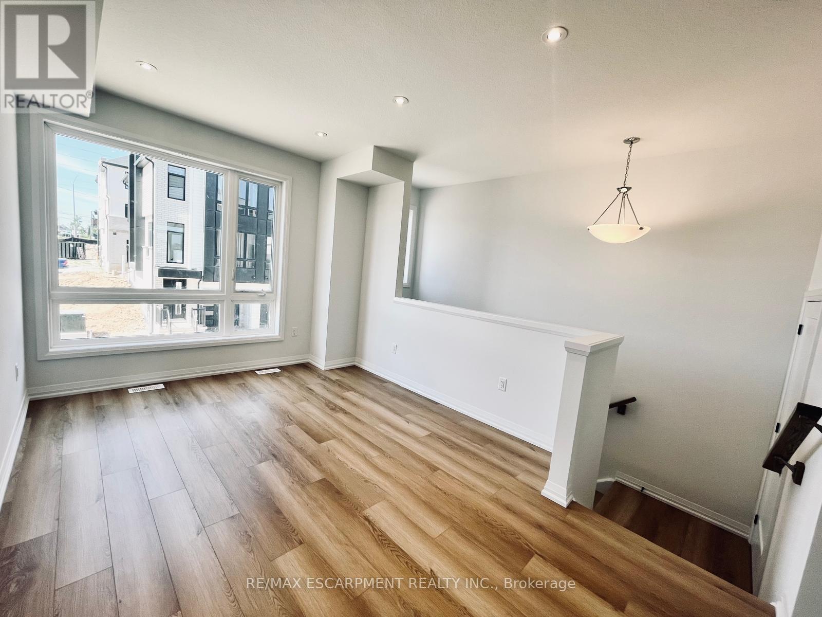 Property at 90 - 55 TOM BROWN DRIVE image 4