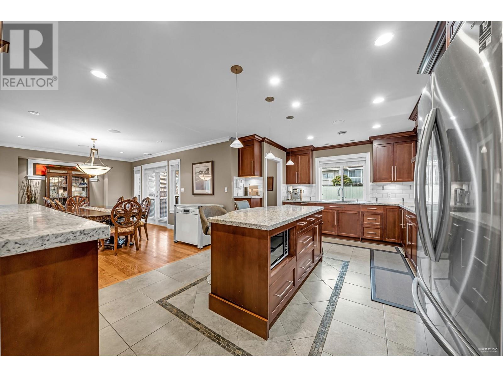 6365 Grant Street, Burnaby, British Columbia  V5B 2K7 - Photo 12 - R2969383