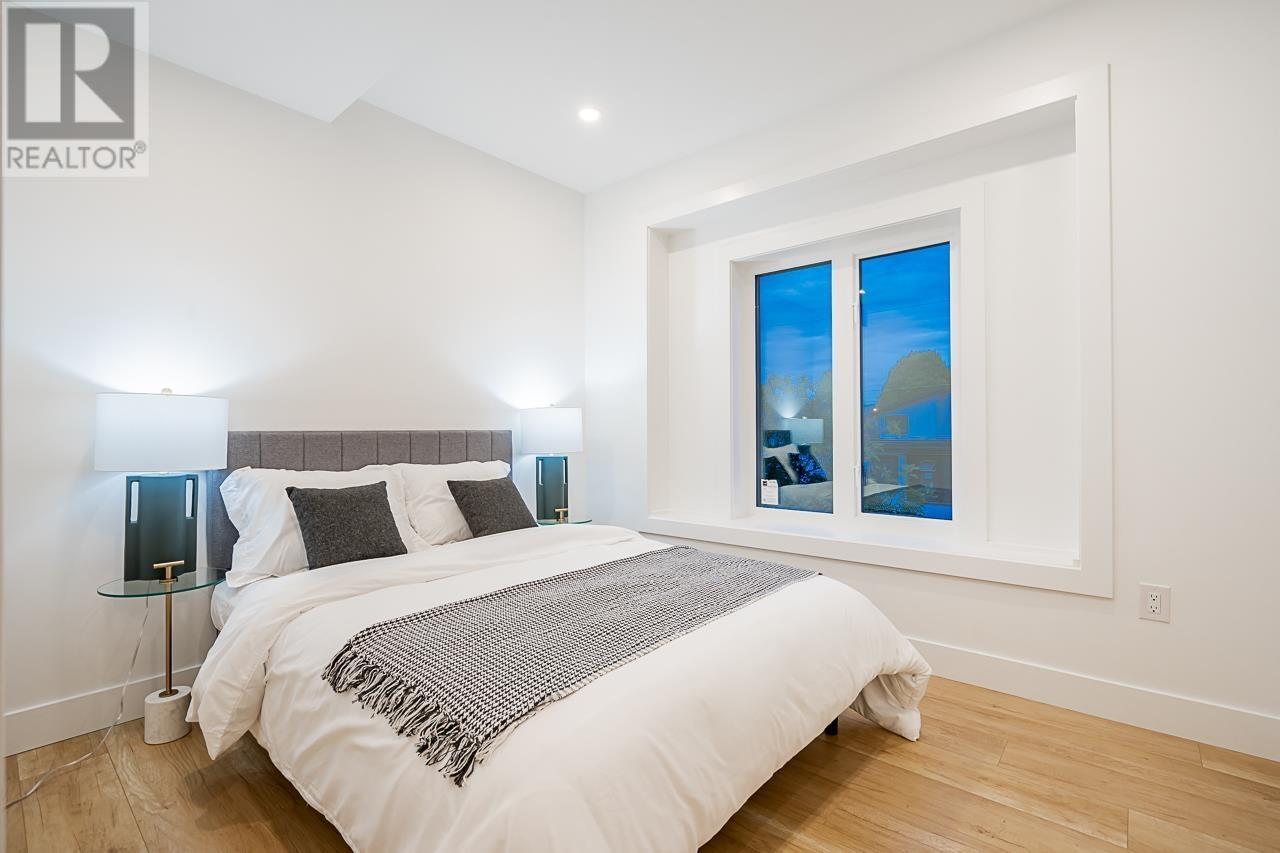 Listing Picture 14 of 39 : 1 1275 ROSSLAND STREET, Vancouver / 溫哥華 - 魯藝地產 Yvonne Lu Group - MLS Medallion Club Member