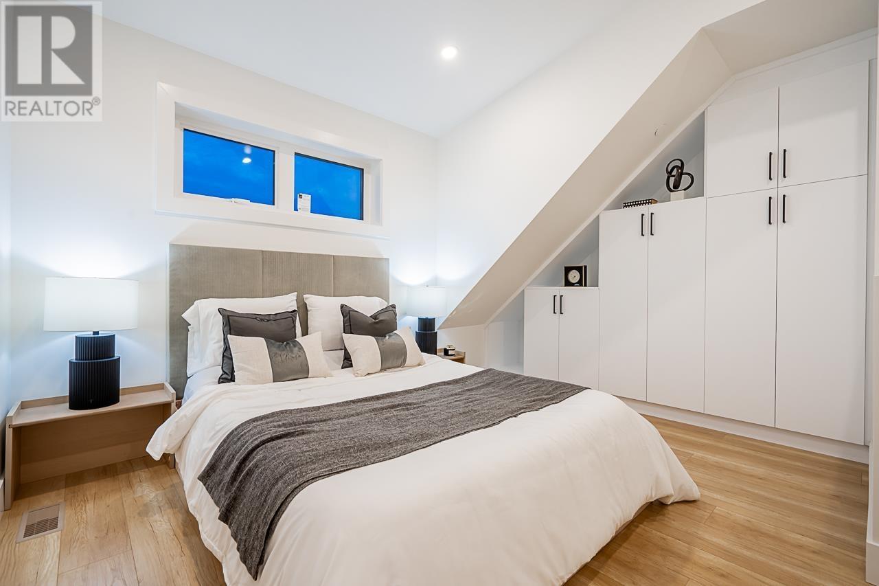 Listing Picture 21 of 39 : 1 1275 ROSSLAND STREET, Vancouver / 溫哥華 - 魯藝地產 Yvonne Lu Group - MLS Medallion Club Member