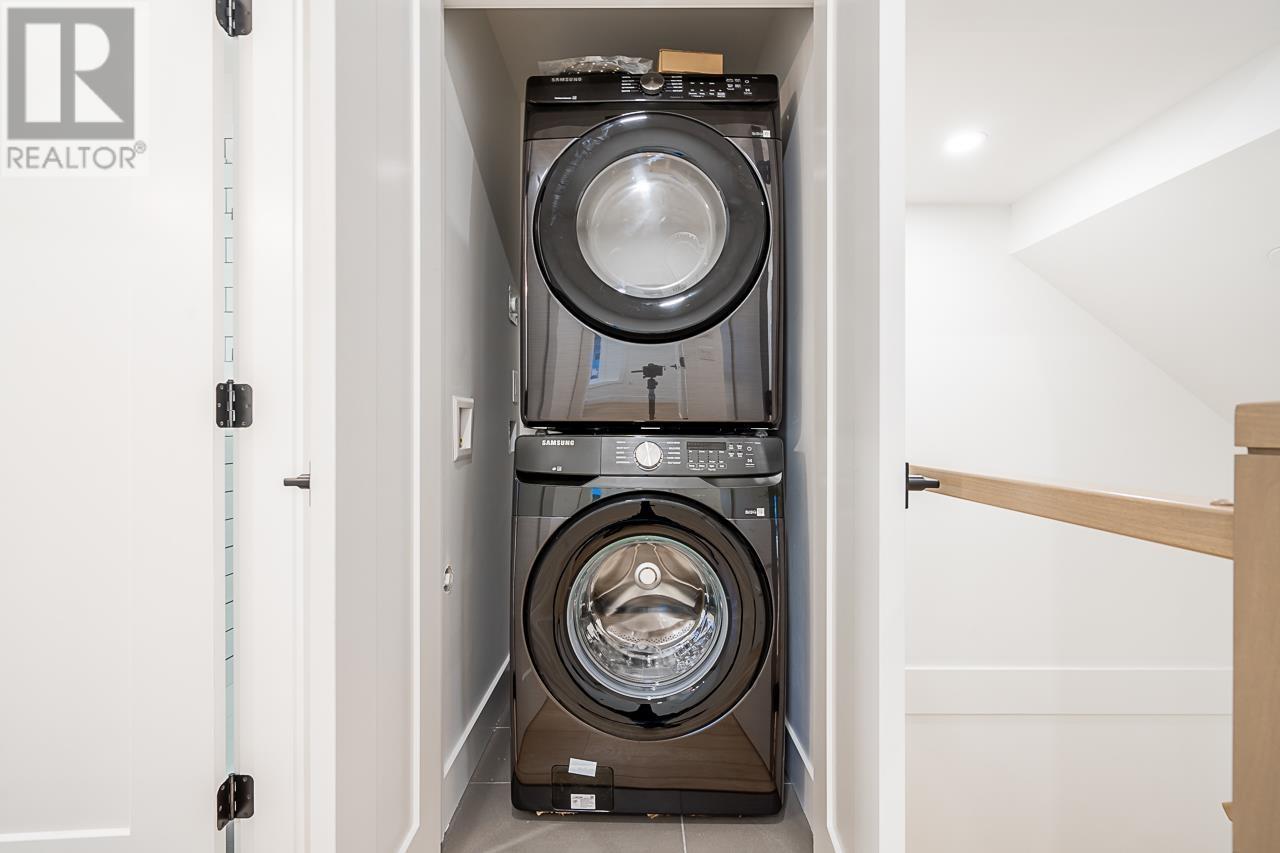 Listing Picture 26 of 39 : 1 1275 ROSSLAND STREET, Vancouver / 溫哥華 - 魯藝地產 Yvonne Lu Group - MLS Medallion Club Member