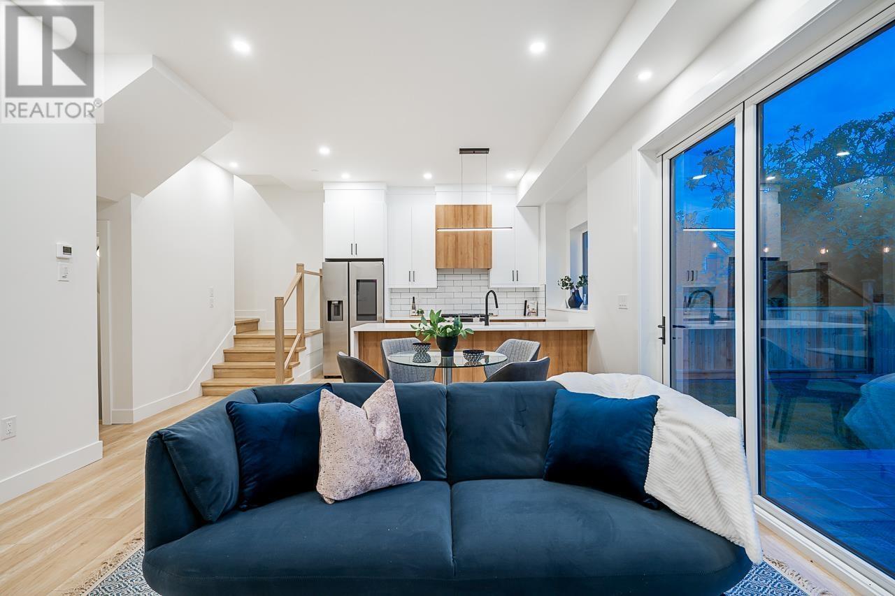 Listing Picture 5 of 39 : 1 1275 ROSSLAND STREET, Vancouver / 溫哥華 - 魯藝地產 Yvonne Lu Group - MLS Medallion Club Member