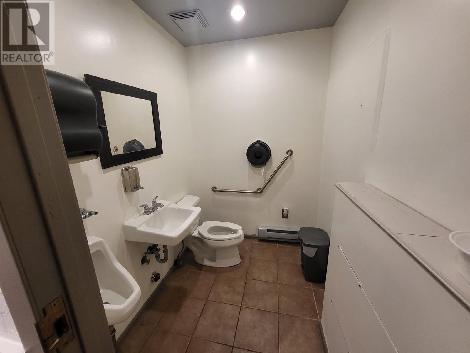 103 25400 Mary Hill Road, Port Coquitlam, British Columbia  V3C 3B2 - Photo 17 - C8066889