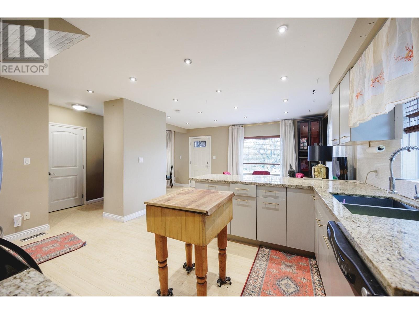 555 East Columbia Street, New Westminster, British Columbia  V3L 3X9 - Photo 6 - R2969418