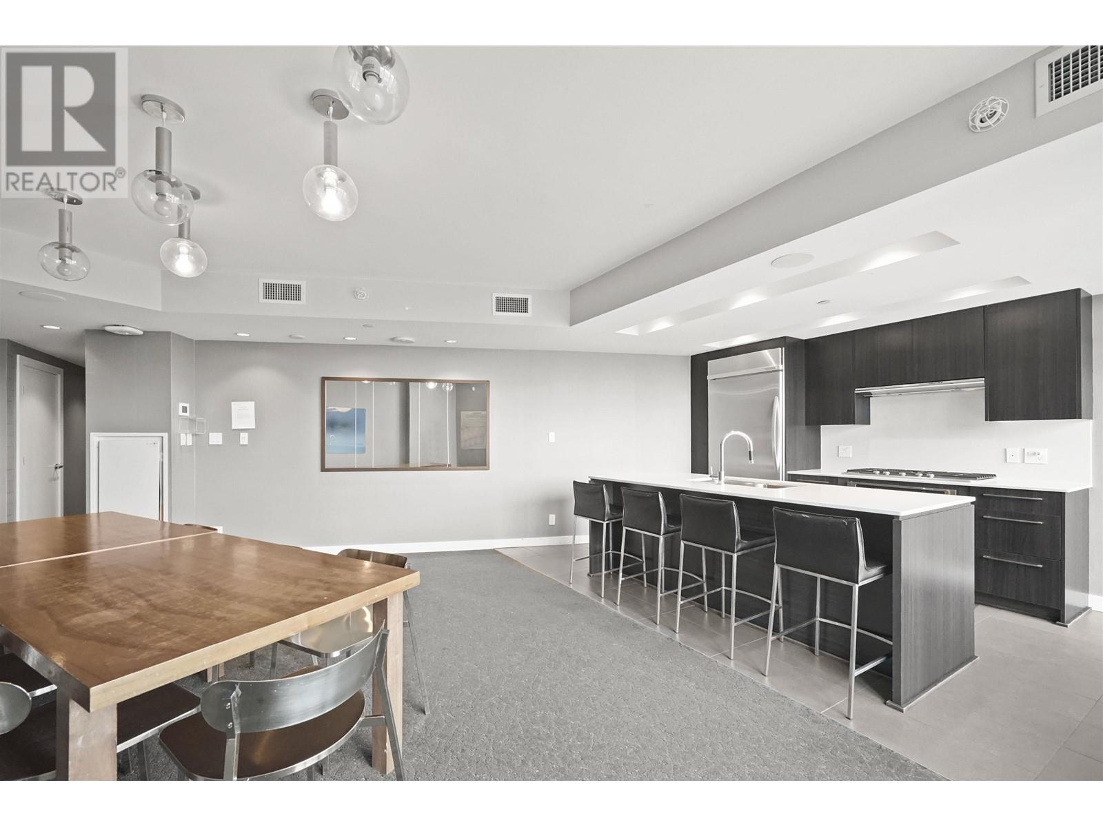 Listing Picture 19 of 28 : 1915 1618 QUEBEC STREET, Vancouver / 溫哥華 - 魯藝地產 Yvonne Lu Group - MLS Medallion Club Member