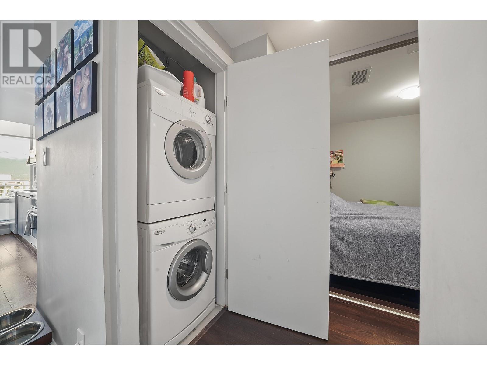 Listing Picture 14 of 28 : 1915 1618 QUEBEC STREET, Vancouver / 溫哥華 - 魯藝地產 Yvonne Lu Group - MLS Medallion Club Member