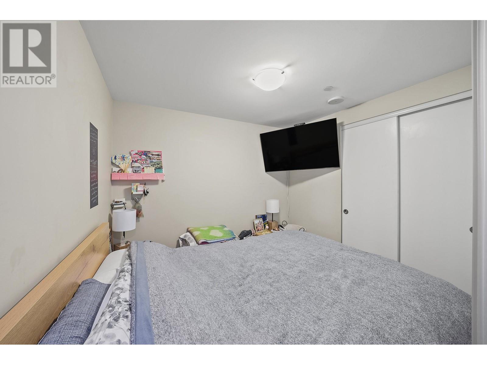 Listing Picture 12 of 28 : 1915 1618 QUEBEC STREET, Vancouver / 溫哥華 - 魯藝地產 Yvonne Lu Group - MLS Medallion Club Member