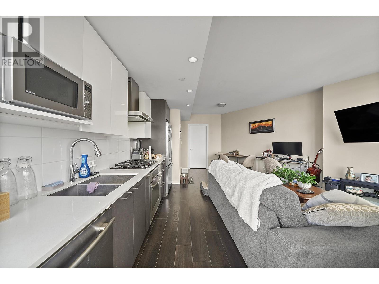 Listing Picture 6 of 28 : 1915 1618 QUEBEC STREET, Vancouver / 溫哥華 - 魯藝地產 Yvonne Lu Group - MLS Medallion Club Member