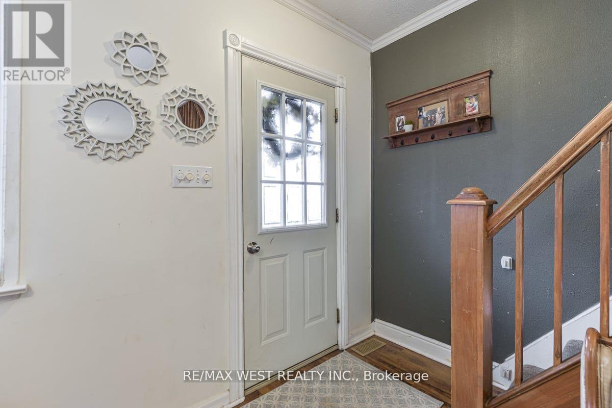 Property at 32 HOLMESDALE ROAD image 5