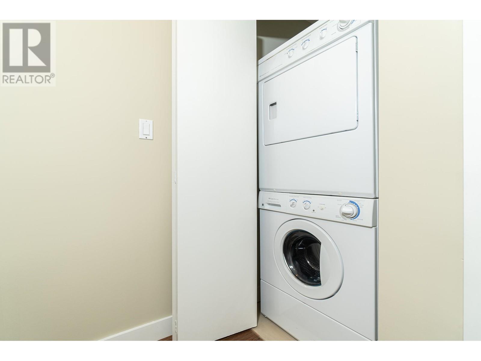 Listing Picture 28 of 35 : 23 4099 NO. 4 ROAD, Richmond / 烈治文 - 魯藝地產 Yvonne Lu Group - MLS Medallion Club Member