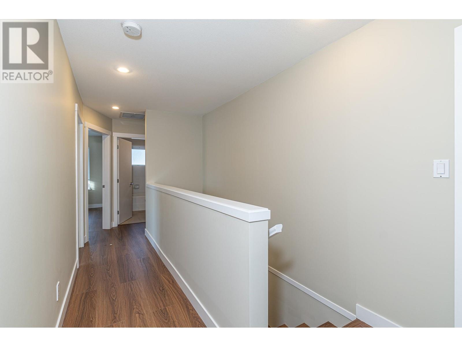 Listing Picture 18 of 35 : 23 4099 NO. 4 ROAD, Richmond / 烈治文 - 魯藝地產 Yvonne Lu Group - MLS Medallion Club Member
