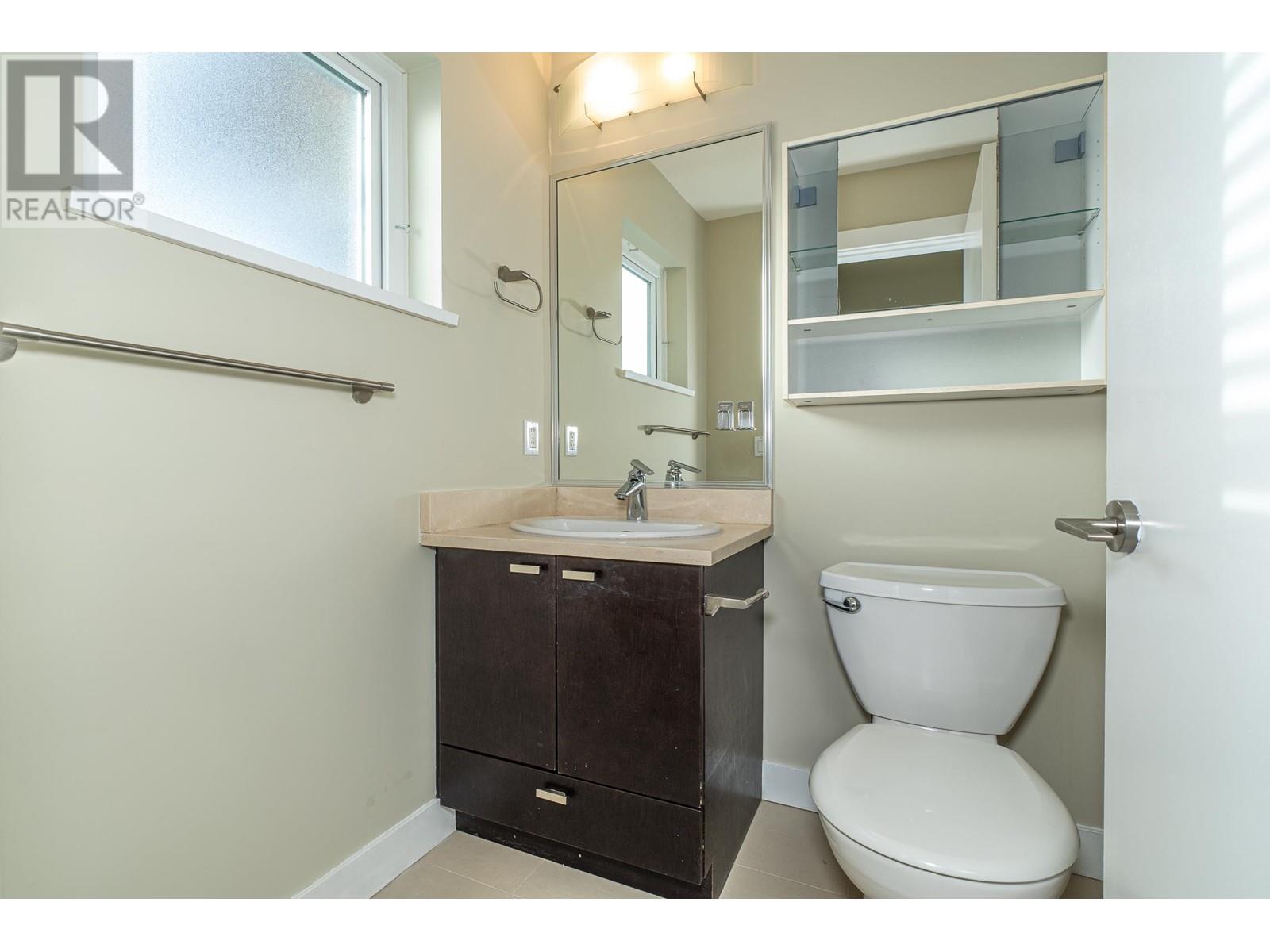 Listing Picture 23 of 35 : 23 4099 NO. 4 ROAD, Richmond / 烈治文 - 魯藝地產 Yvonne Lu Group - MLS Medallion Club Member