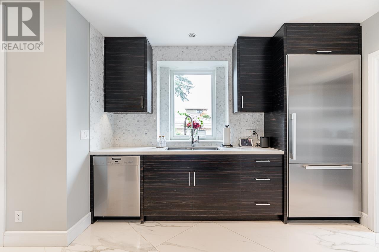 823 W 52nd Avenue, Vancouver, British Columbia  V6P 1G7 - Photo 10 - R2969268
