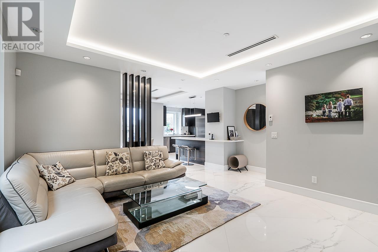 823 W 52nd Avenue, Vancouver, British Columbia  V6P 1G7 - Photo 14 - R2969268