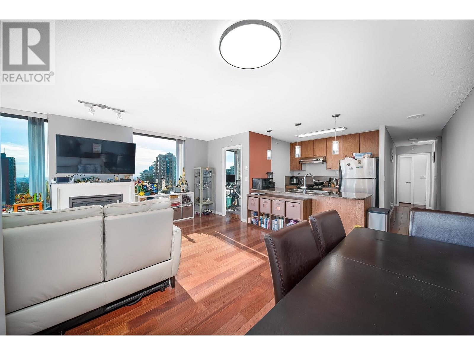Listing Picture 6 of 40 : 906 7063 HALL AVE, Burnaby / 本拿比 - 魯藝地產 Yvonne Lu Group - MLS Medallion Club Member