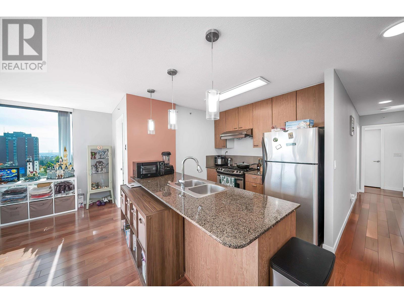 Listing Picture 14 of 40 : 906 7063 HALL AVE, Burnaby / 本拿比 - 魯藝地產 Yvonne Lu Group - MLS Medallion Club Member