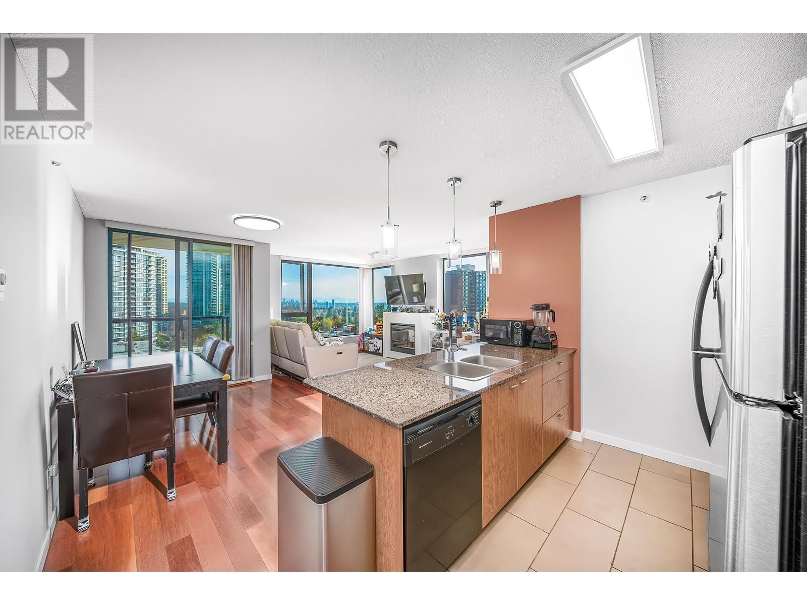 Listing Picture 10 of 40 : 906 7063 HALL AVE, Burnaby / 本拿比 - 魯藝地產 Yvonne Lu Group - MLS Medallion Club Member