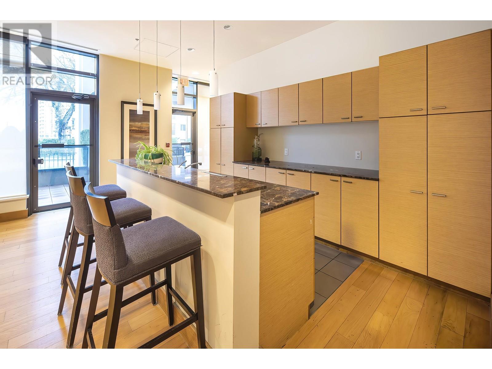 Listing Picture 27 of 40 : 906 7063 HALL AVE, Burnaby / 本拿比 - 魯藝地產 Yvonne Lu Group - MLS Medallion Club Member