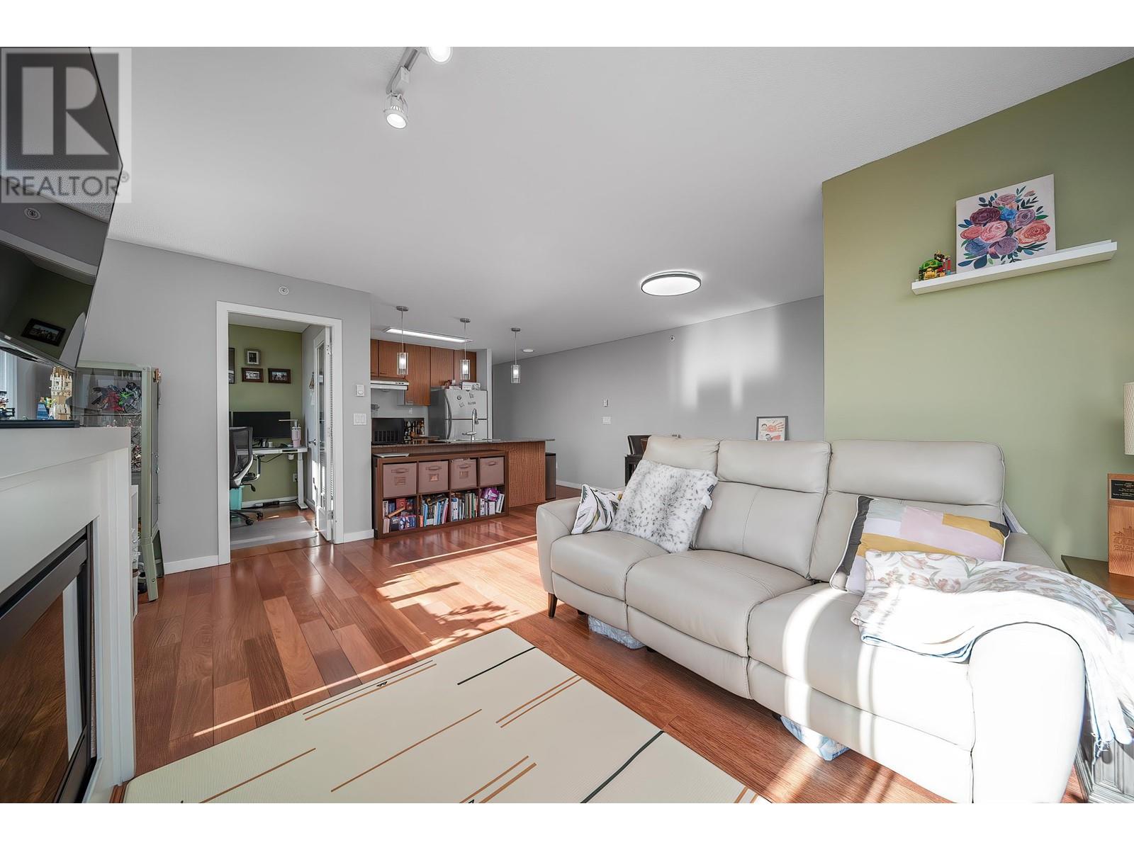 Listing Picture 7 of 40 : 906 7063 HALL AVE, Burnaby / 本拿比 - 魯藝地產 Yvonne Lu Group - MLS Medallion Club Member