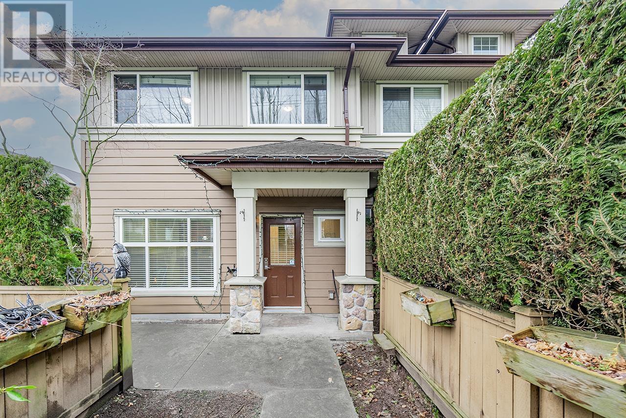 Listing Picture 3 of 27 : 1 8311 NO. 2 ROAD, Richmond / 烈治文 - 魯藝地產 Yvonne Lu Group - MLS Medallion Club Member