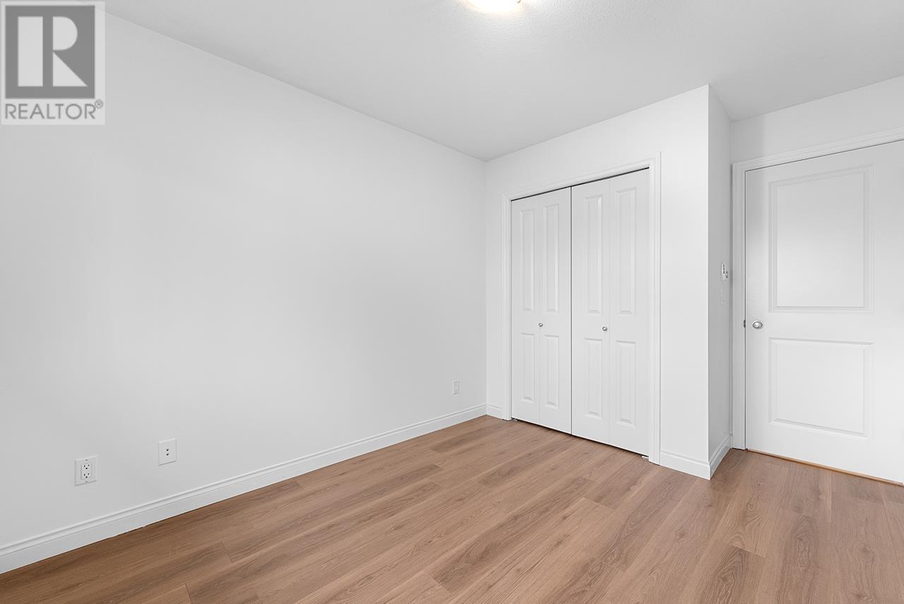 Listing Picture 13 of 27 : 1 8311 NO. 2 ROAD, Richmond / 烈治文 - 魯藝地產 Yvonne Lu Group - MLS Medallion Club Member
