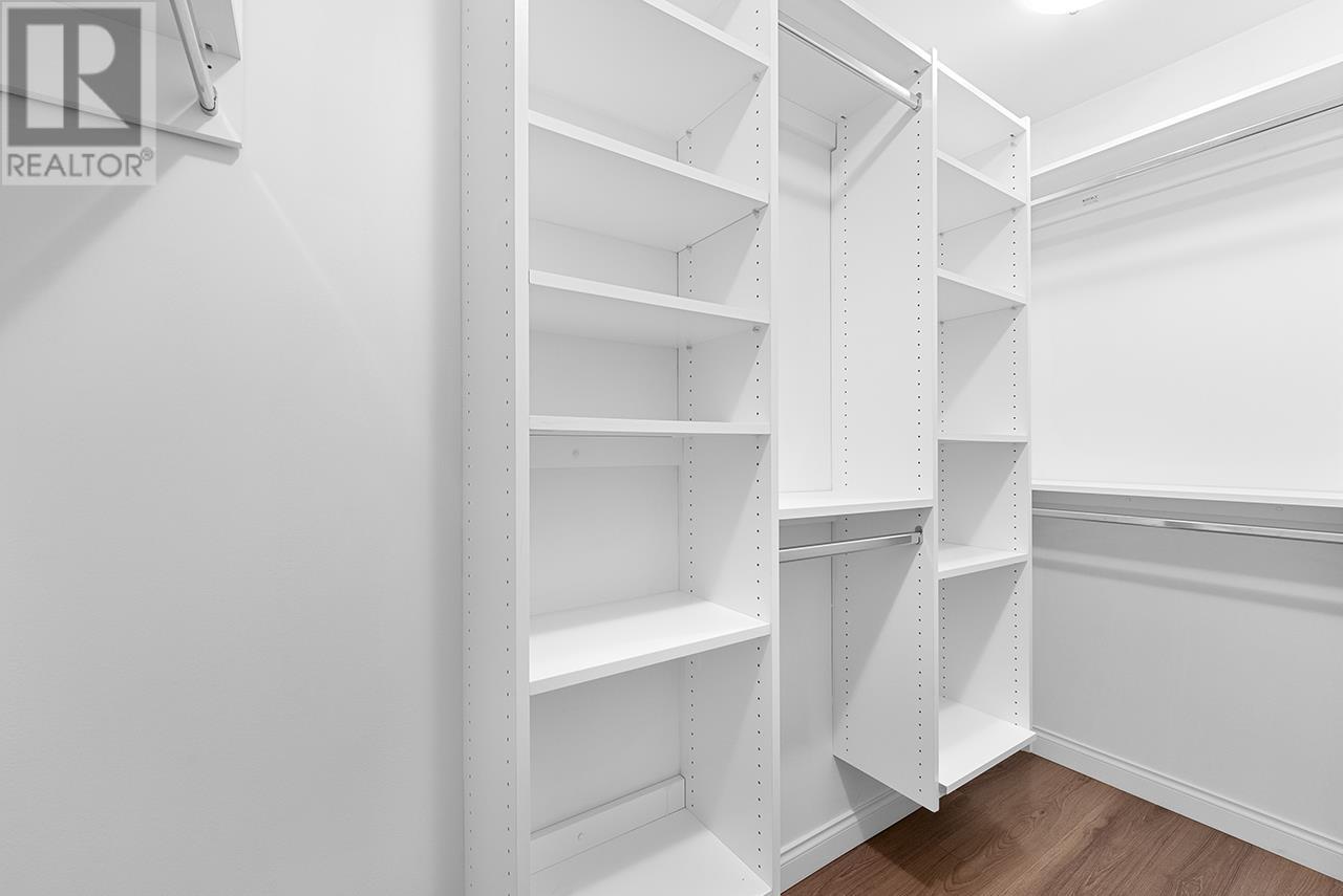 Listing Picture 19 of 27 : 1 8311 NO. 2 ROAD, Richmond / 烈治文 - 魯藝地產 Yvonne Lu Group - MLS Medallion Club Member