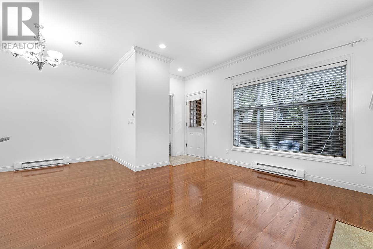 Listing Picture 10 of 27 : 1 8311 NO. 2 ROAD, Richmond / 烈治文 - 魯藝地產 Yvonne Lu Group - MLS Medallion Club Member