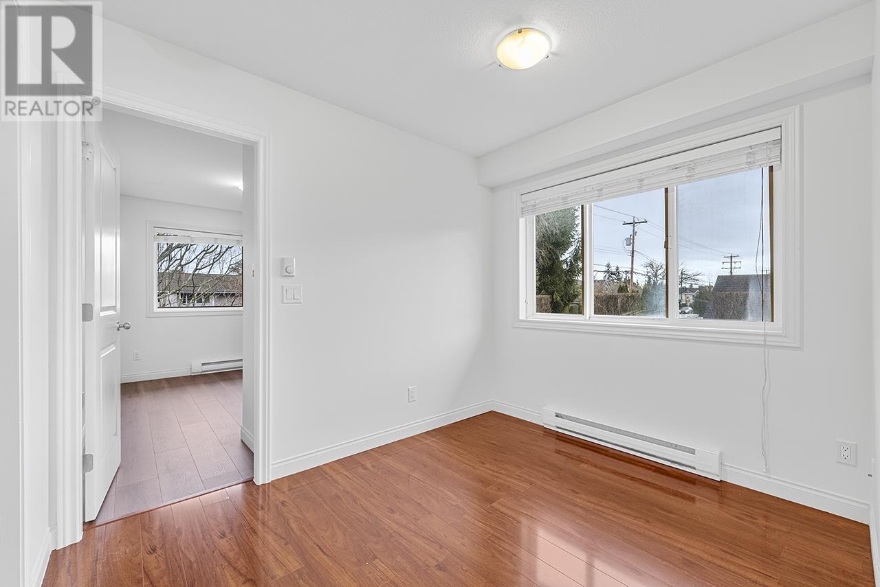 Listing Picture 11 of 27 : 1 8311 NO. 2 ROAD, Richmond / 烈治文 - 魯藝地產 Yvonne Lu Group - MLS Medallion Club Member